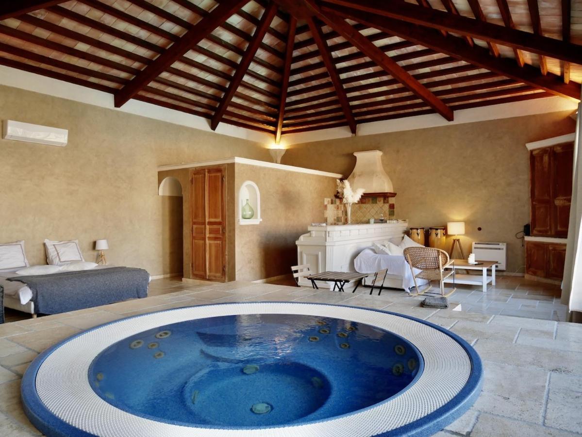 Hotel Le Pool House - Private Jacuzzi - Mas Des Sous Bois Ventabren Exterior foto