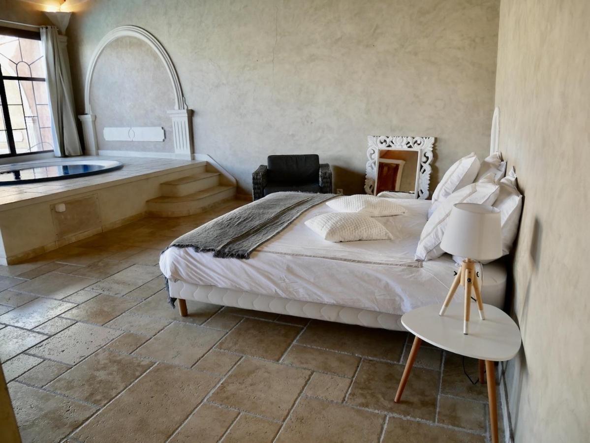 Hotel Le Pool House - Private Jacuzzi - Mas Des Sous Bois Ventabren Exterior foto